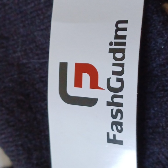 *NWT* FashGudim Black & White Sweater Sz XL - Picture 8 of 8